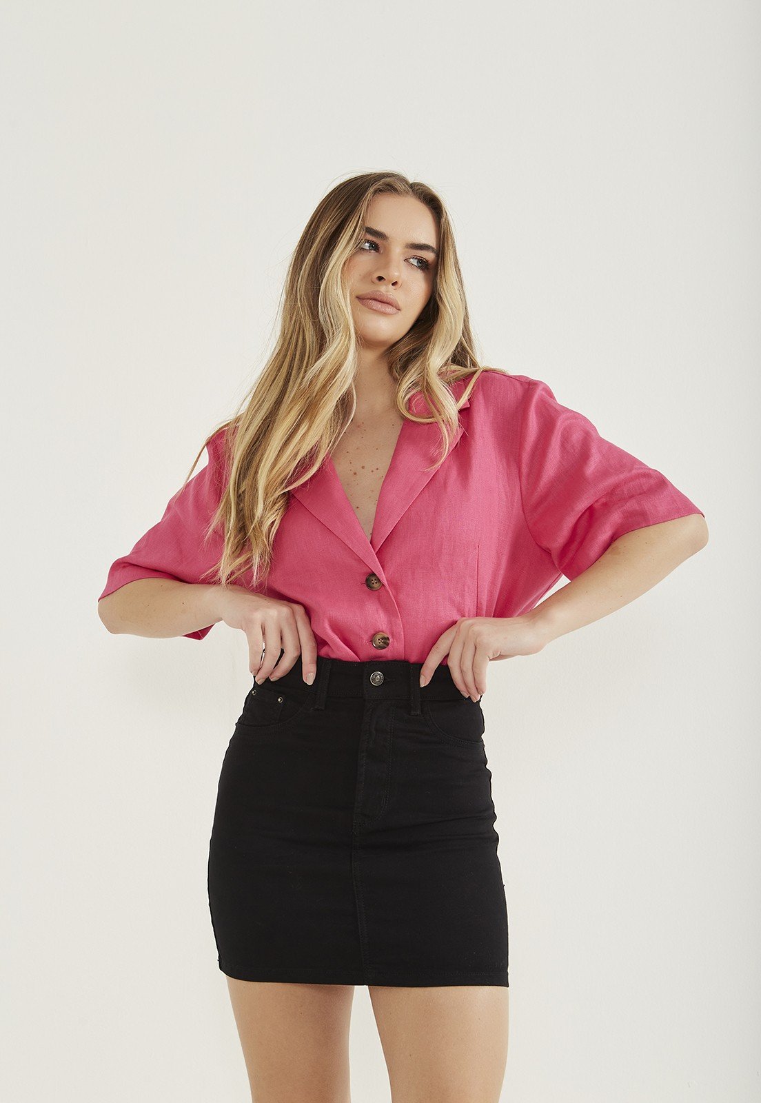 dz7200 re saia jeans feminina tubinho preta denim zero frente 1