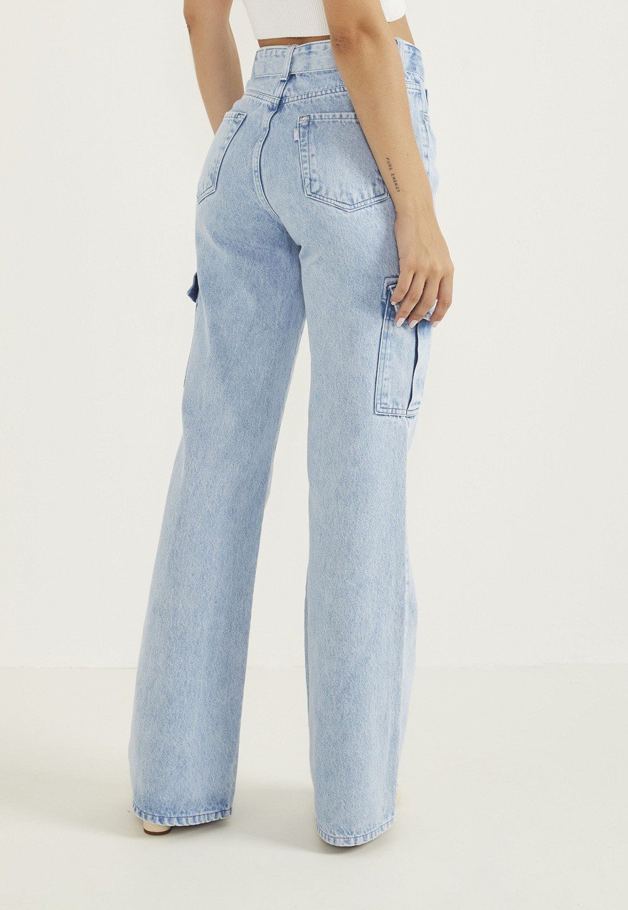 dz20593 alg calca jeans feminina wide leg bolso utilitario com cinto denim zero costas prox easy resize com 1