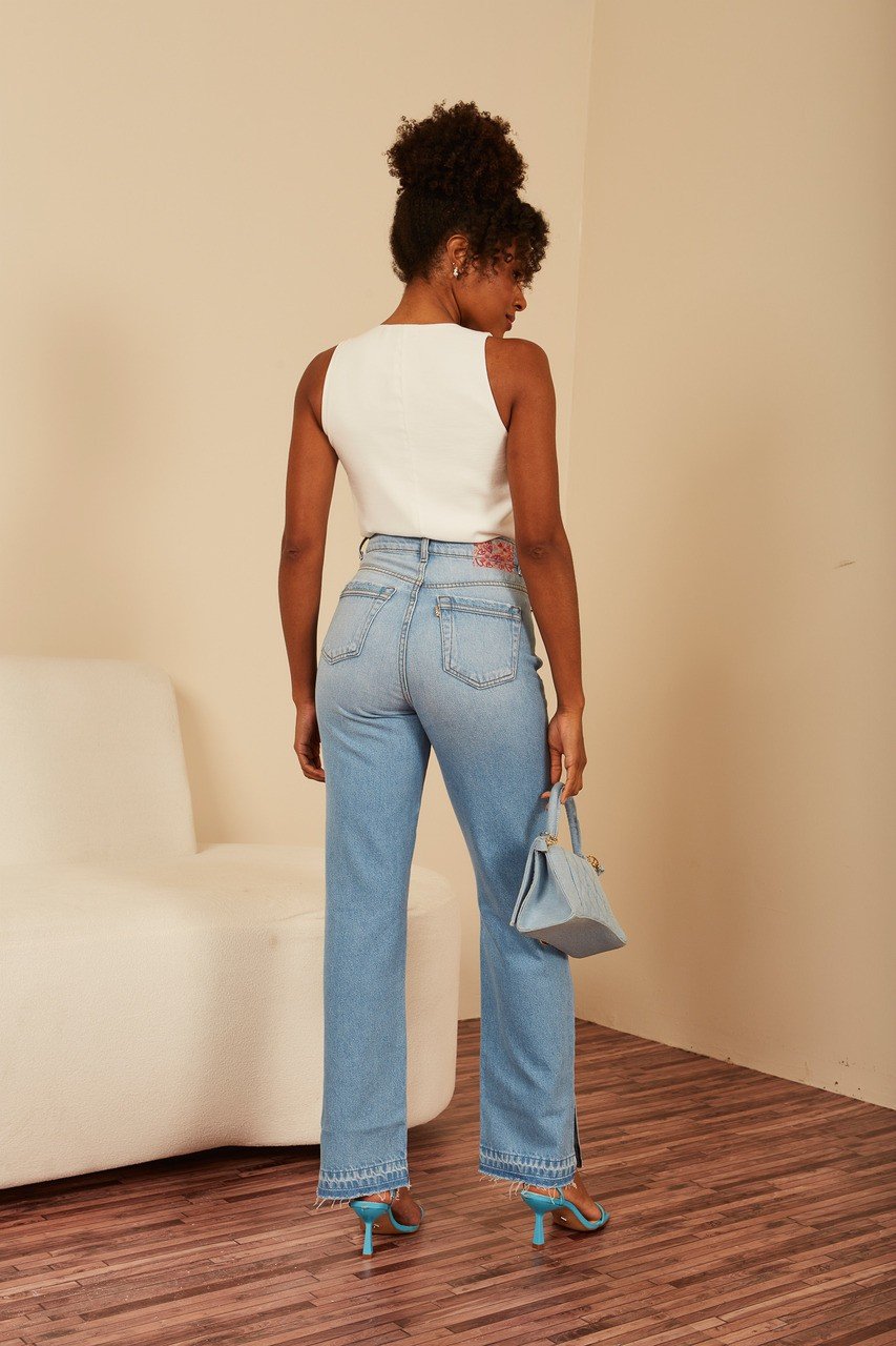 dz20564 alg calca jeans feminina reta com abertura na lateral denim zero costas easy