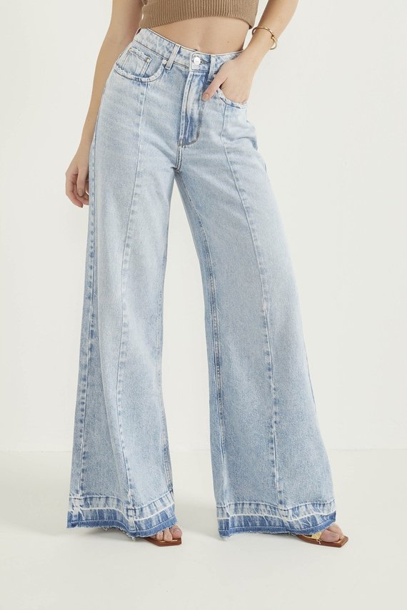 Calça Jeans Feminina Pantalona com Barra Dupla - DZ20561