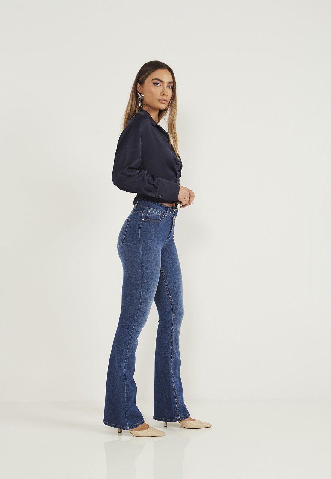 Calça flare fashion jeans com cinto