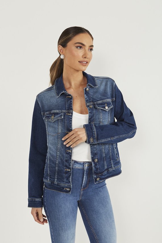 Jaqueta Jeans Feminina com Elastano e Recortes na parte Frontal - DZ9193