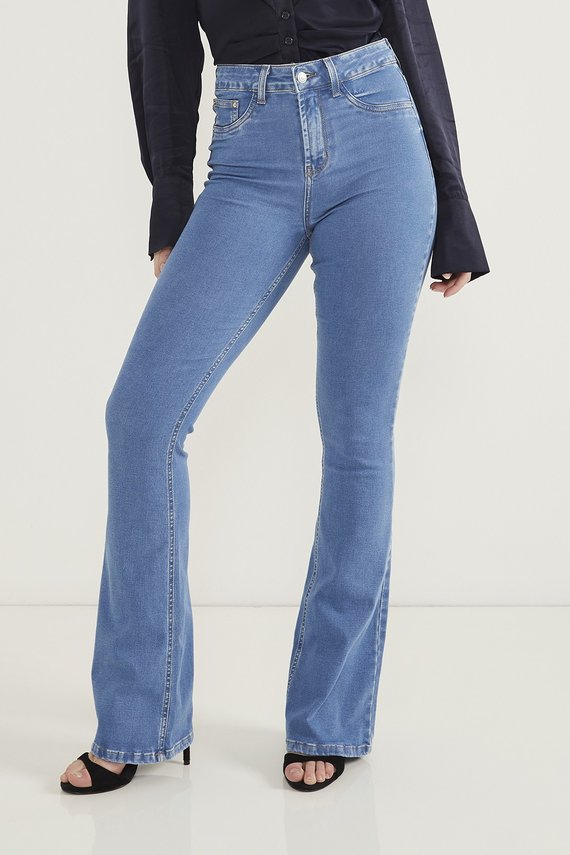 Calça Jeans Feminina Flare Média Tradicional - DZ20619