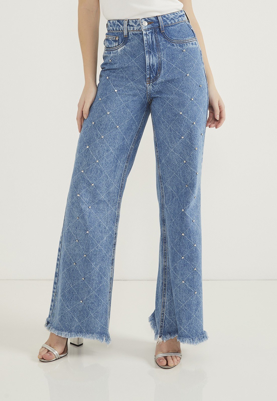 dz20647 alg calca jeans feminina wide leg com aplicacao de strass na parte frontal frente prox
