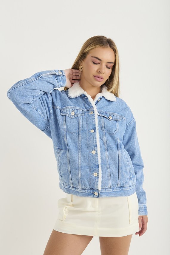 Jaqueta Jeans Feminina Retrô Tradicional com Pelos - DZ9207