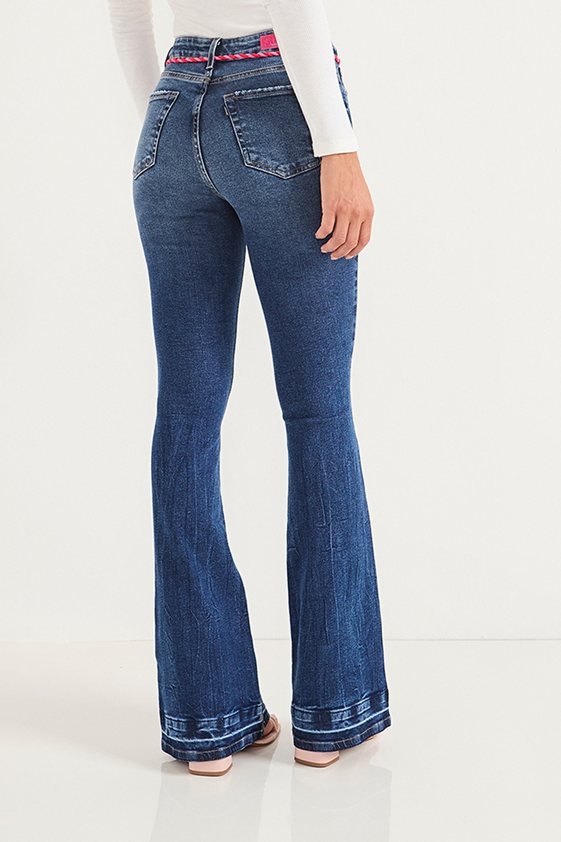 dz20703 re calca jeans feminina flare media com cordao colorido costas crop