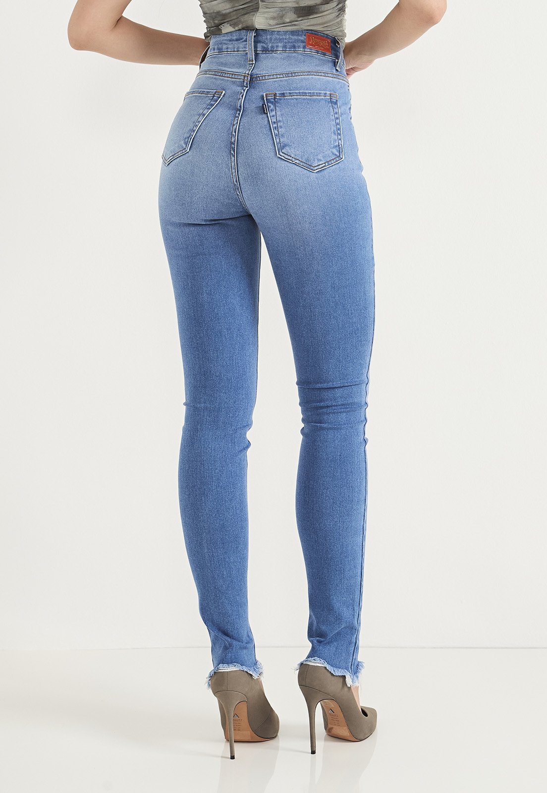 dz20735 re calca jeans feminina skinny hot pants tradicional com barra desfiada costas crop