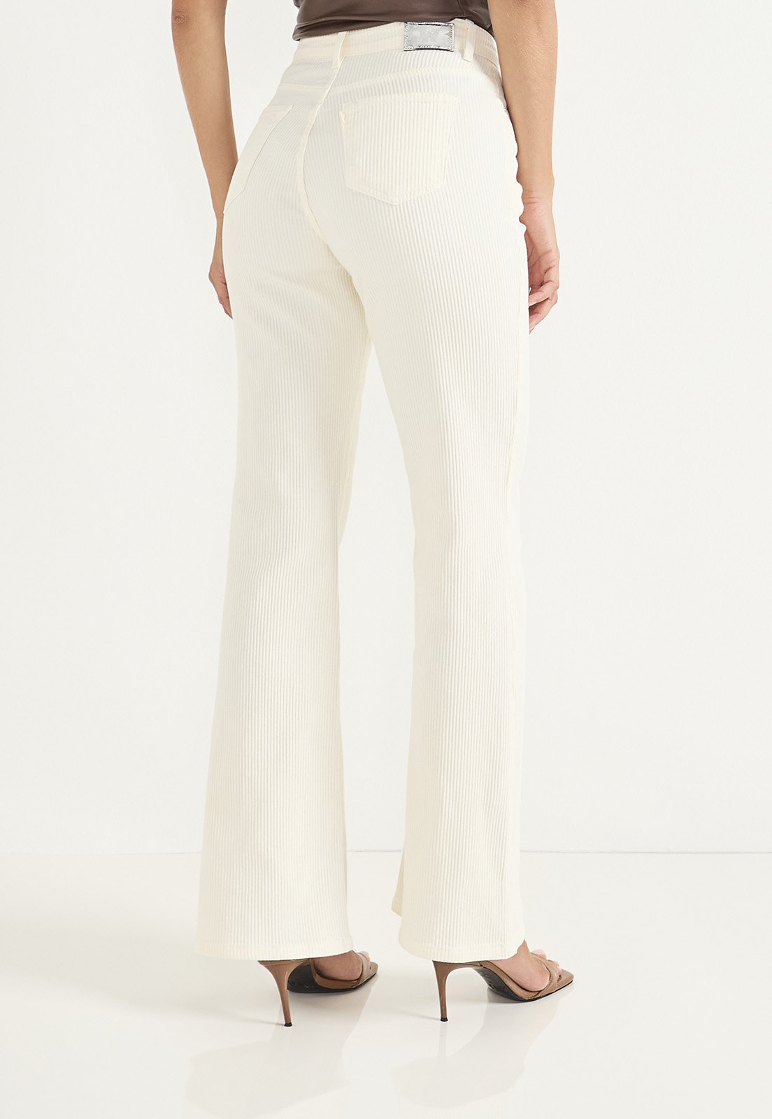 dz20744 com calca jeans feminina wide leg fit cotele costas prox