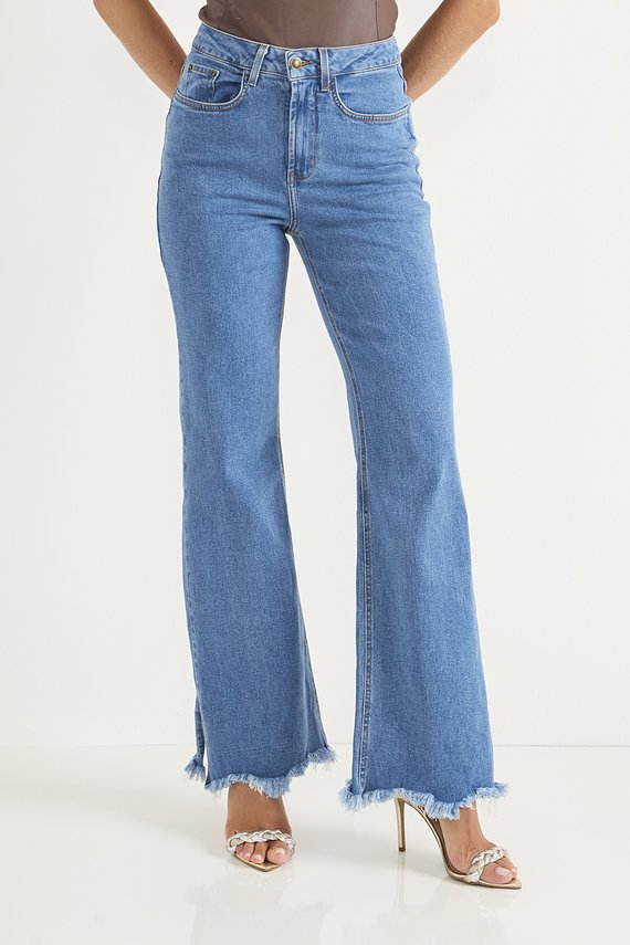 Calça Jeans Feminina Wide Leg Fit com Abertura na Barra - DZ20745