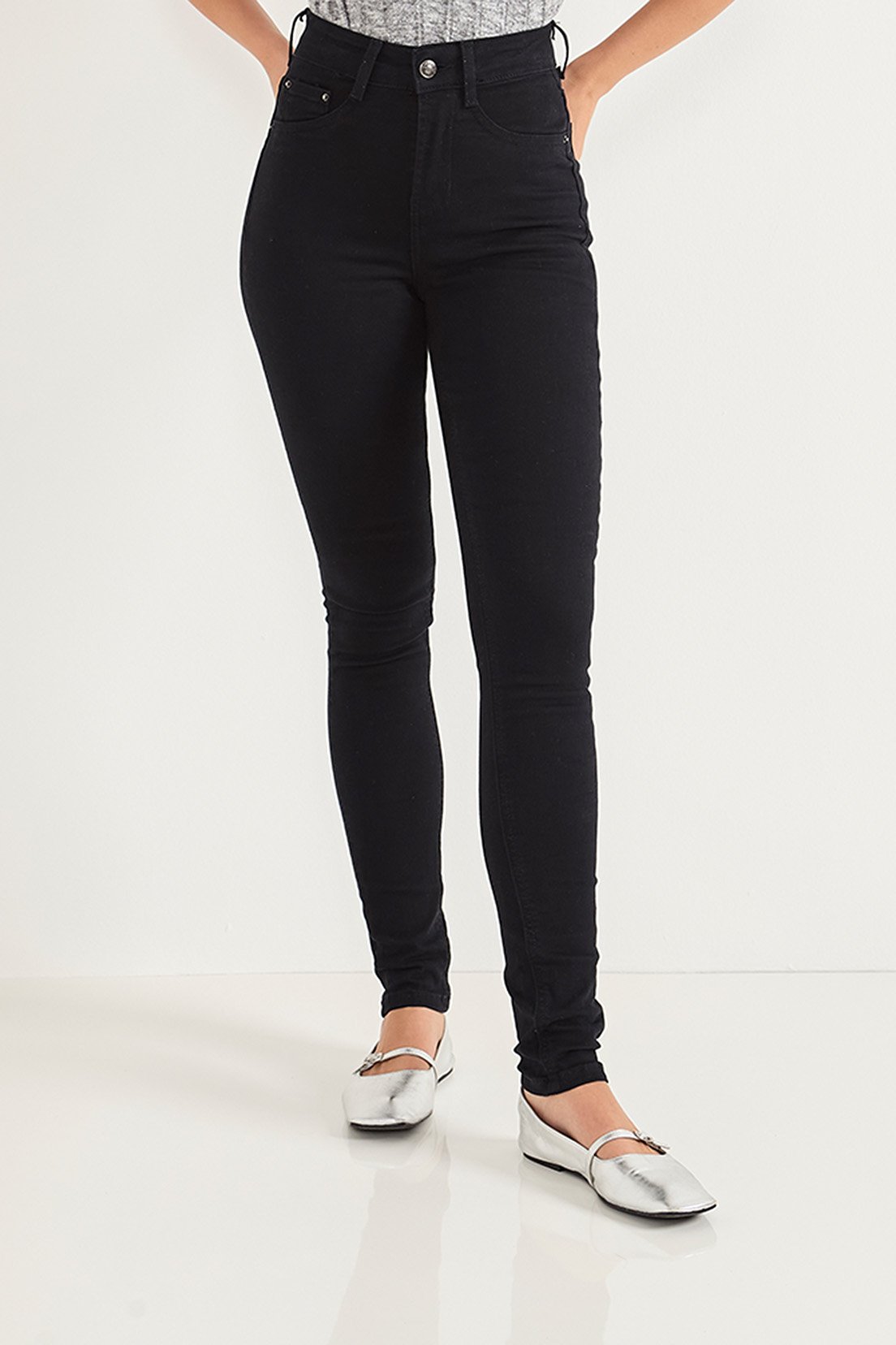 dz20810 p com calca jeans feminina skinny media tradicional preta frente crop 2
