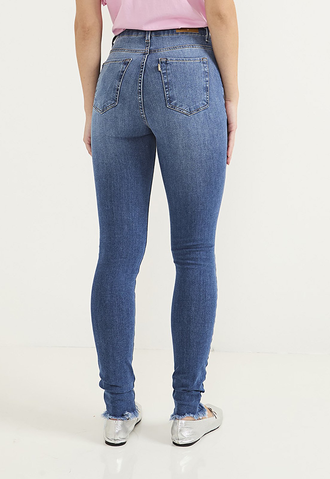 dz20797 ts calca jeans feminina skinny tradicional com barra desfiada denim zero costas crop