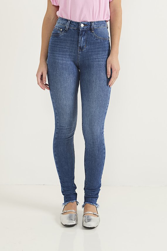Calça Jeans Feminina Skinny Tradicional com Barra Desfiada - DZ20797
