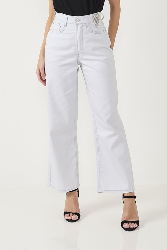 Calça Jeans Feminina Wide Leg Cigarrete com detalhe em Pedraria - DZ20830