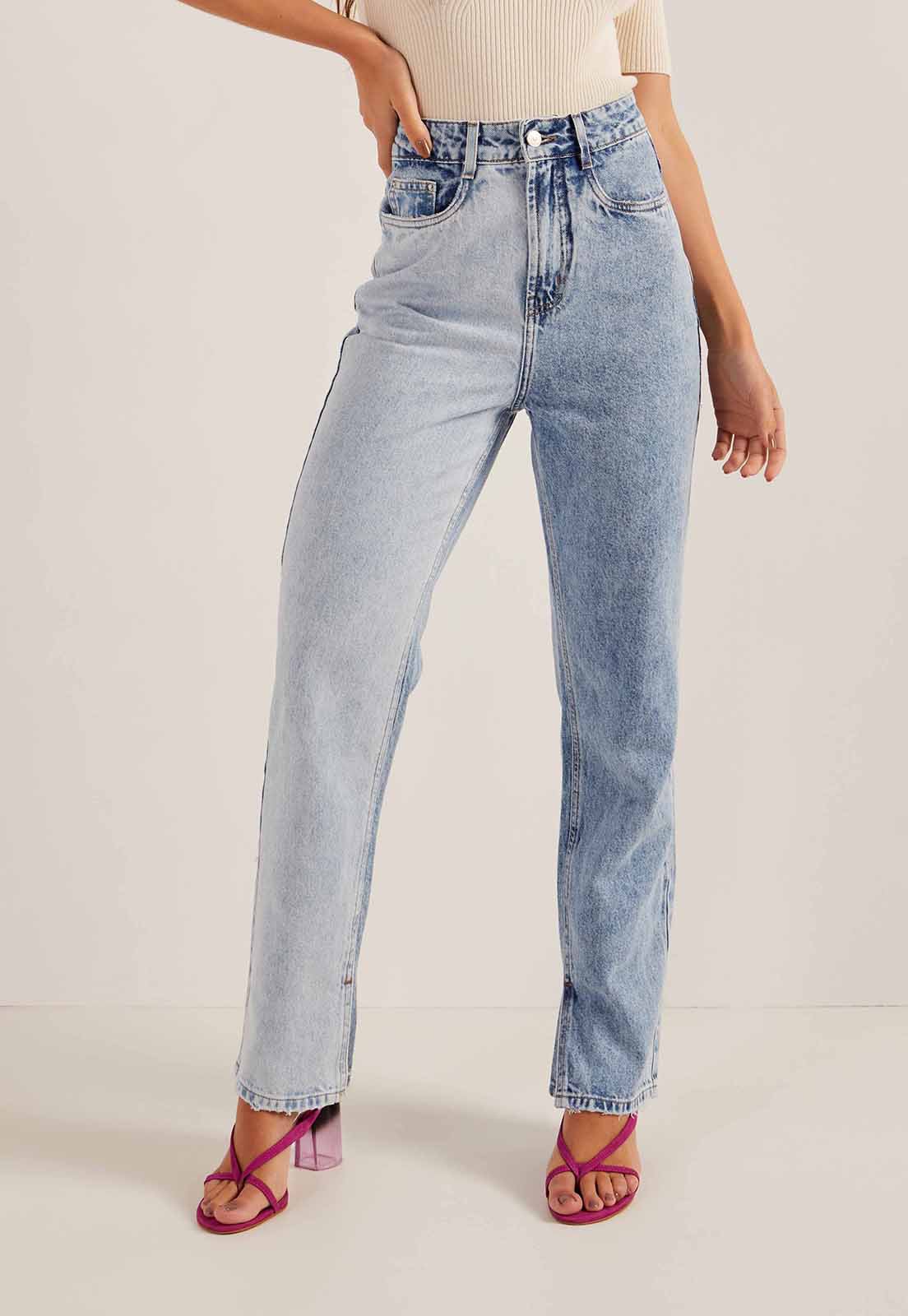 dz20202 alg calca jeans feminina dad pants two tones com leve abertura lateral denim zero frente prox