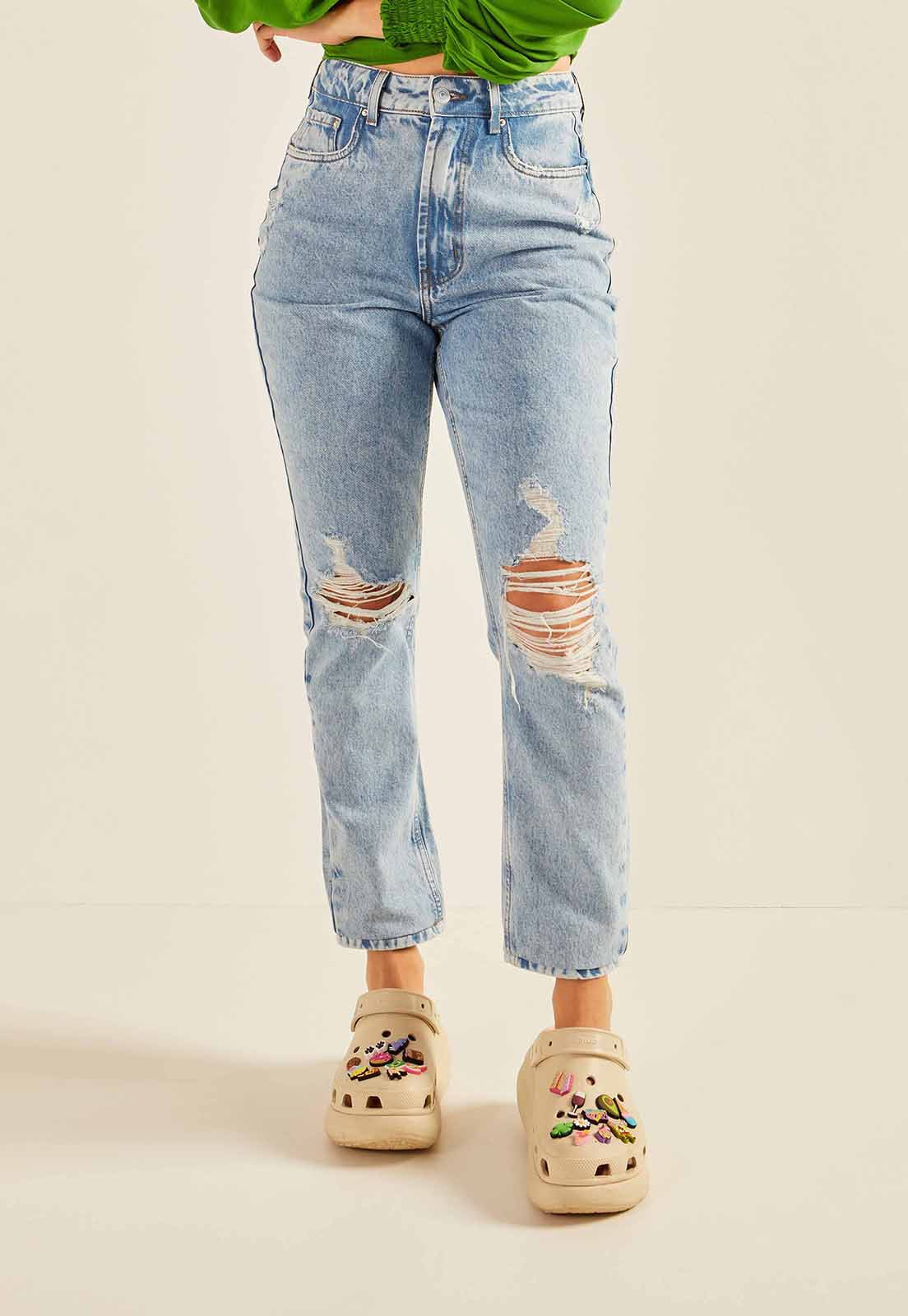 dz20230 1 alg calca jeans feminina mom com detalhe no bolso denim zero frente prox
