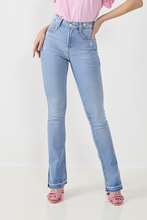 Calça Jeans Feminina New Boot Cut Cintura Média e Barra Diferenciada- DZ20846
