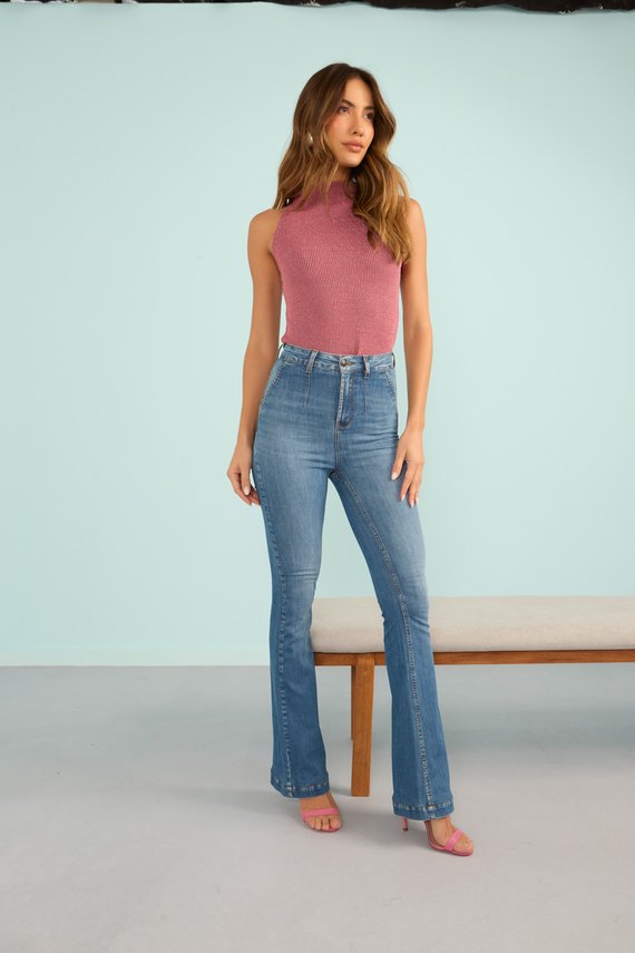 Calça Jeans Feminina Flare Alongada Cintura Hot Pants - DZ20864