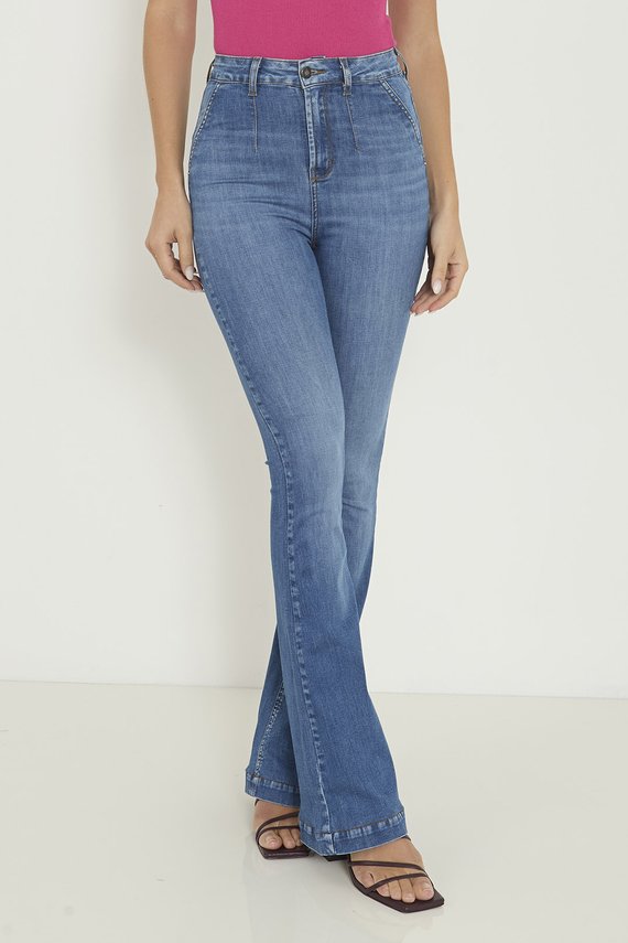 Calça Jeans Feminina Flare Alongada Cintura Hot Pants - DZ20864