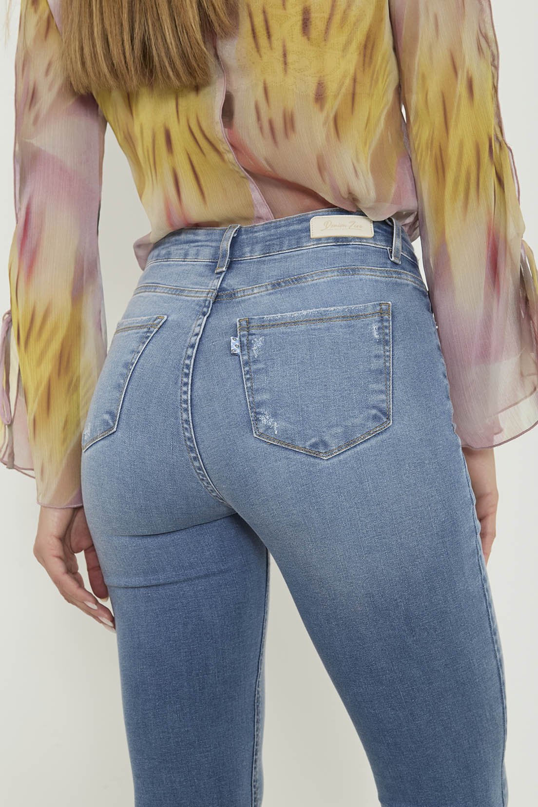 Calça Jeans Feminina New Boot Cut Tradicional Cintura Media - DZ20866