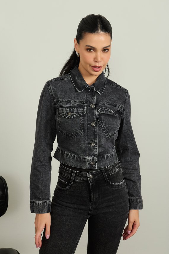 Jaqueta Jeans Feminina Regular Cropped com Recorte de Coração - DZ9228