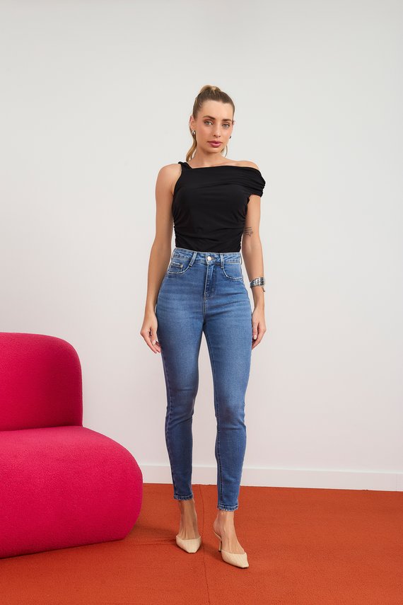 Calça Jeans Feminina Skinny Cigarrete com Cintura Hot Pants - DZ21018