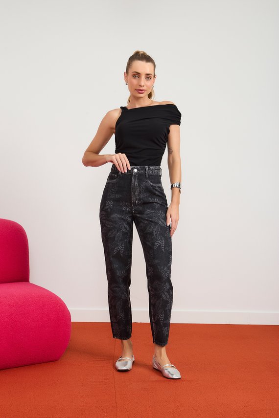 Calça Jeans Feminina Slouchy Cigarrete com Estampa em Laser - DZ21040