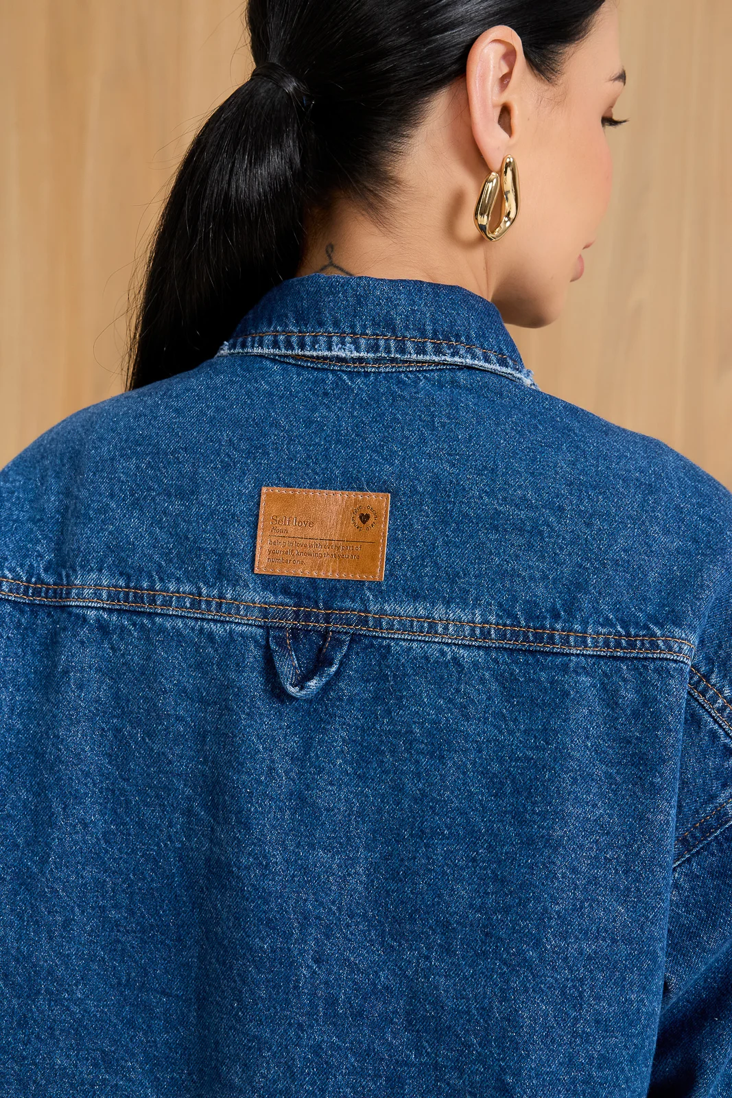 Jaqueta Jeans Feminina Shacket Alongada com Manga Longa - DZ9234