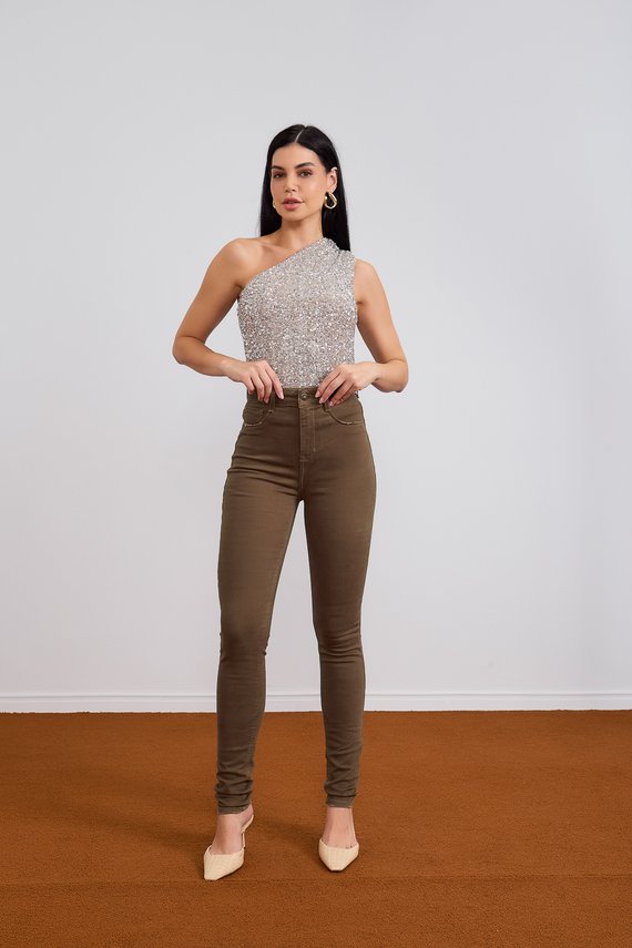 Calça Jeans Feminina Skinny Tradicional com Cintura Hot Pants - DZ21070