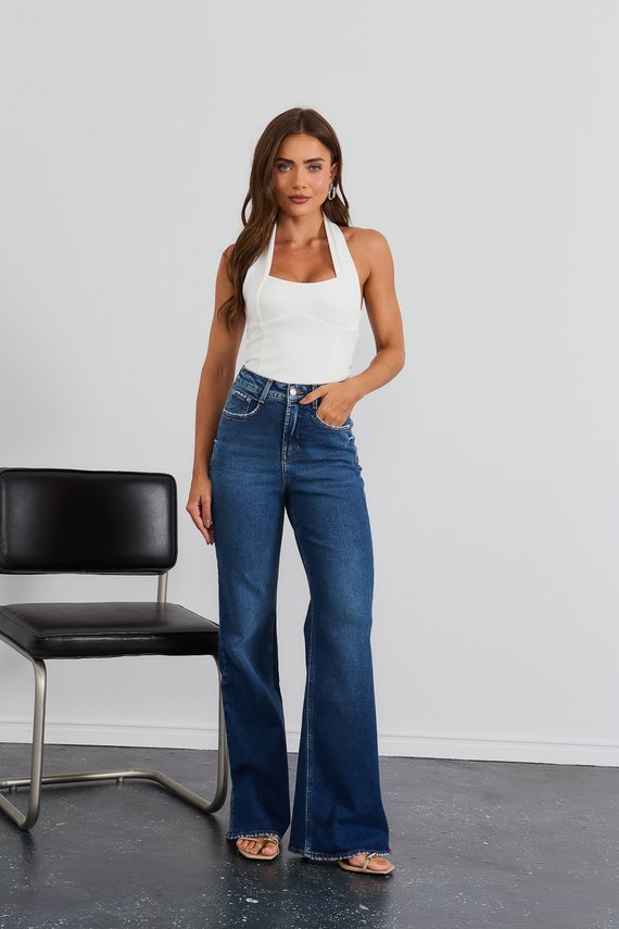 Calça Jeans Feminina Wide Leg Fit Alongada com Cintura Alta - DZ21140