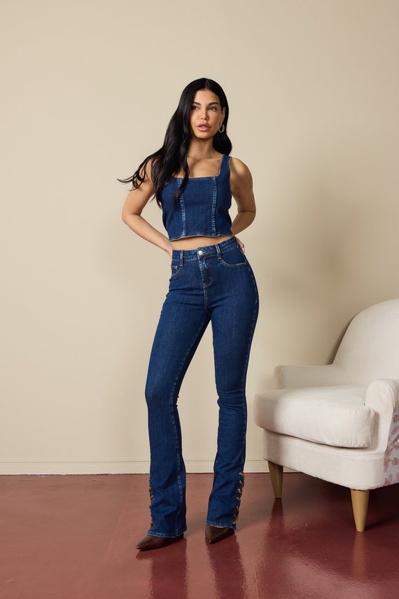 Calça Jeans Feminina Boot Cut Tradicional com Cintura Média - DZ21101