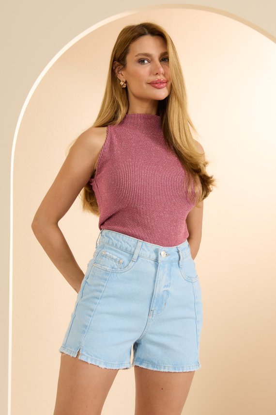 Shorts Jeans Feminino Mom Curto com Cintura Alta - DZ6840