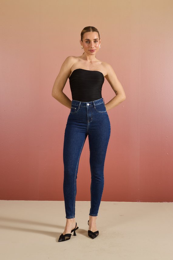 Calça Jeans Feminina Skinny Cigarrete com Cintura Hot Pants - DZ21202