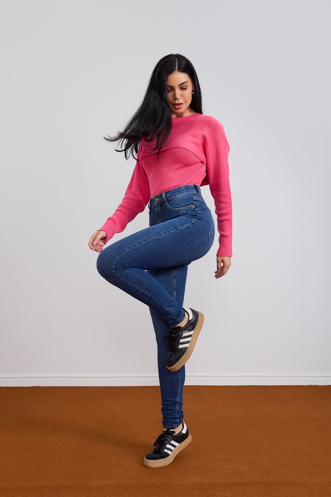 dz21060 re calca jeans feminina skinny tradicional com cintura media frente 3