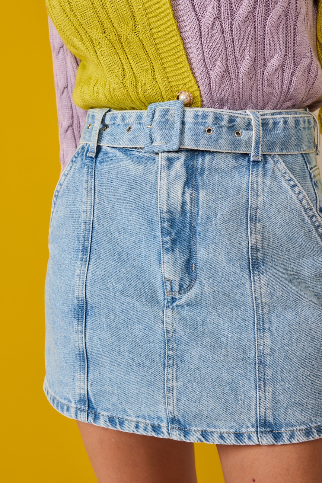 dz6831 alg shorts saia jeans feminino mini com cintura alta detalhe 1