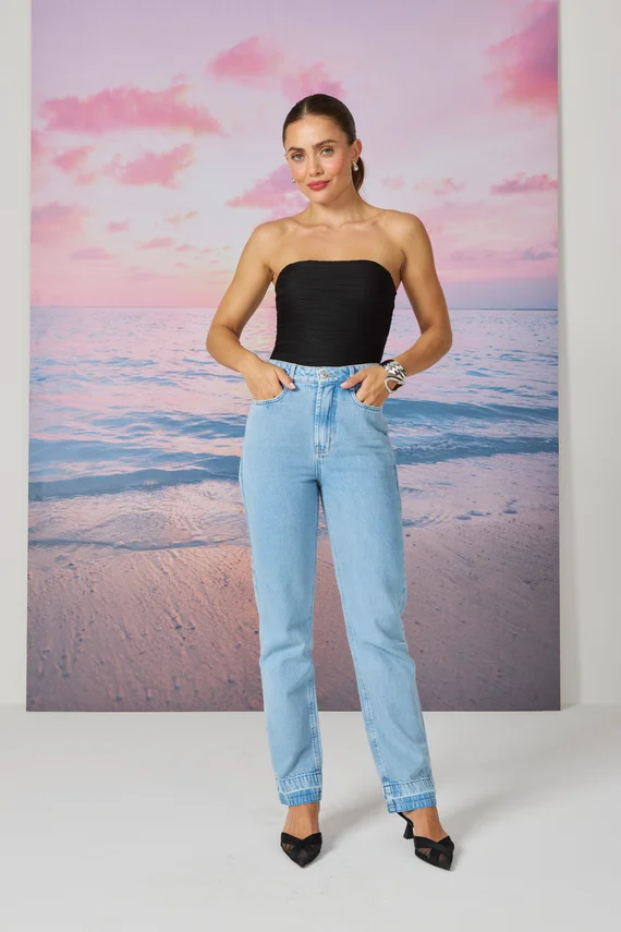 Calça Jeans Feminina Reta Tradicional com Cintura Alta - DZ21254