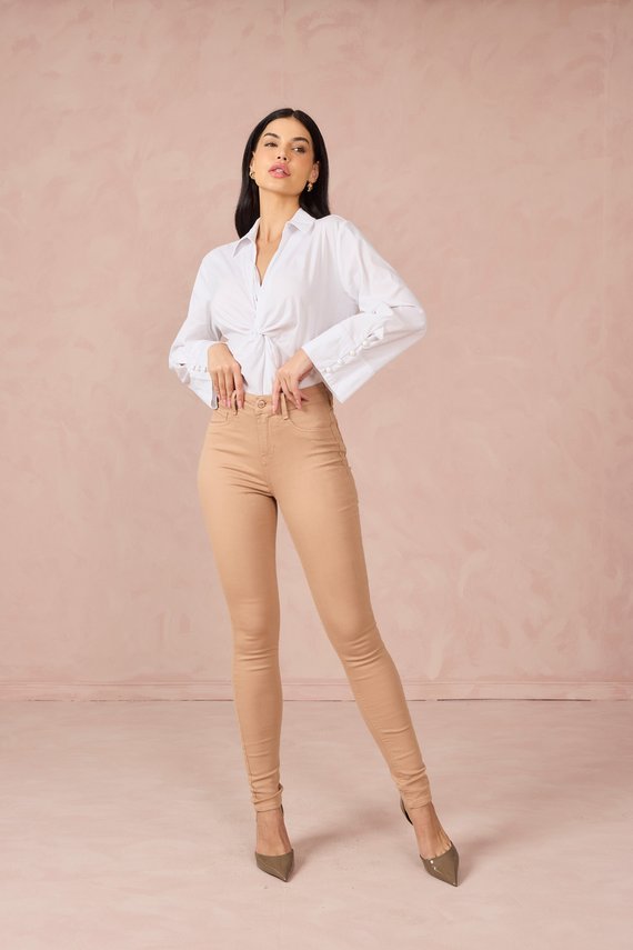 Calça Jeans Feminina Skinny Tradicional com Cintura Média - DZ21173