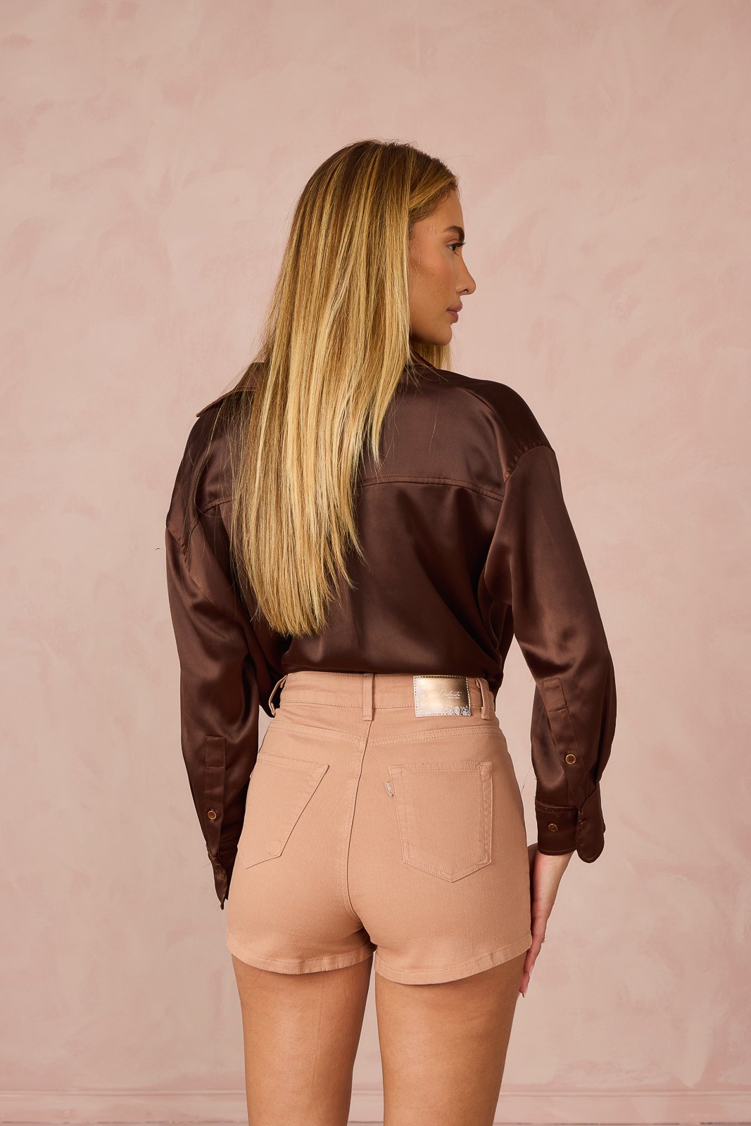 dz6823 com shorts jeans feminino setentinha fit mini com cintura alta costas 2