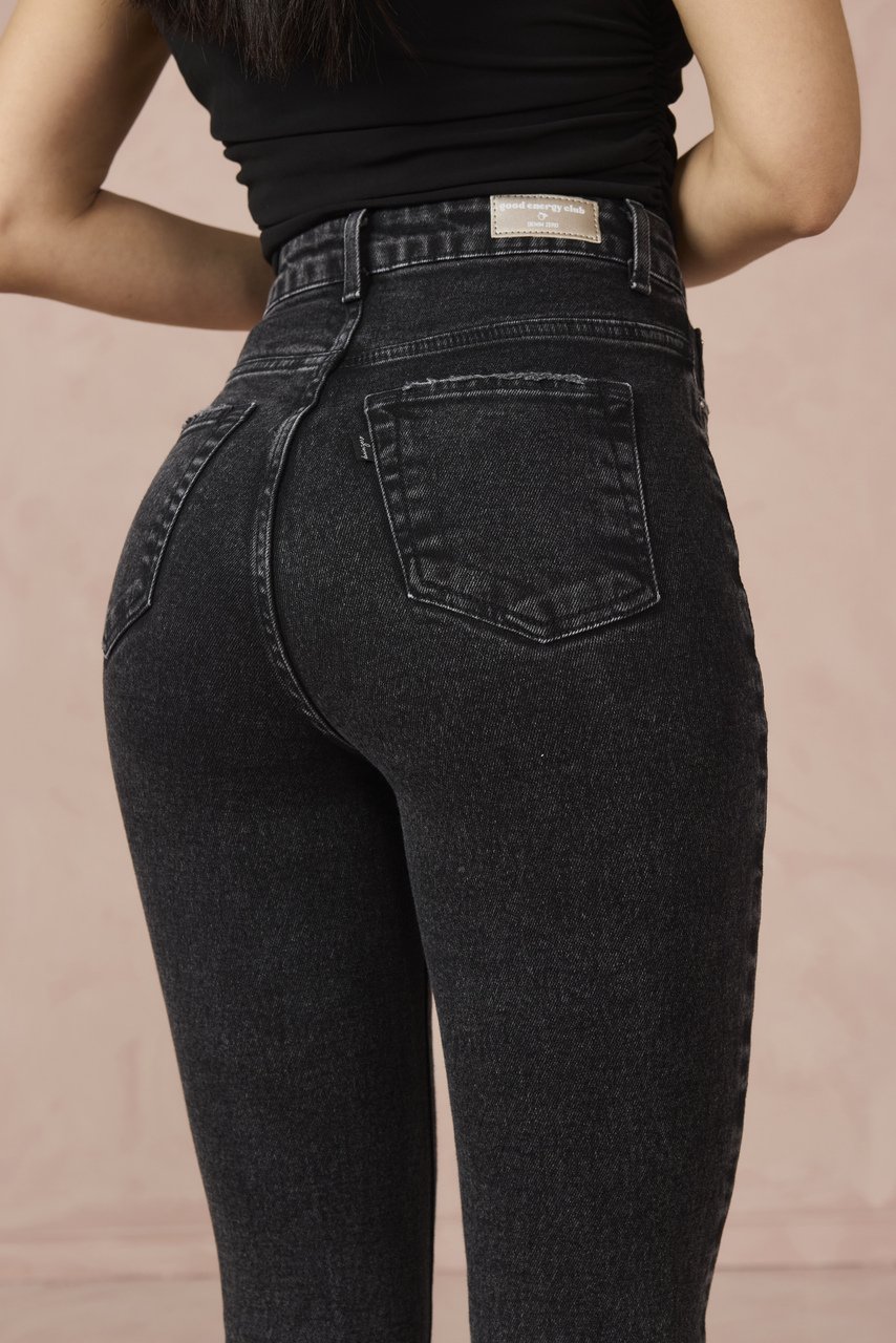 dz21175 com calca jeans feminina skinny cigarrete com cintura hot pants detalhe 1