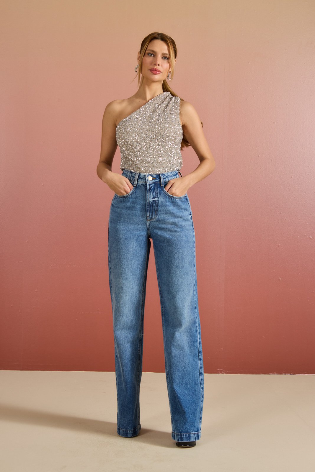 dz21220 alg calca jeans feminina wide leg alongada cintura alta frente 2