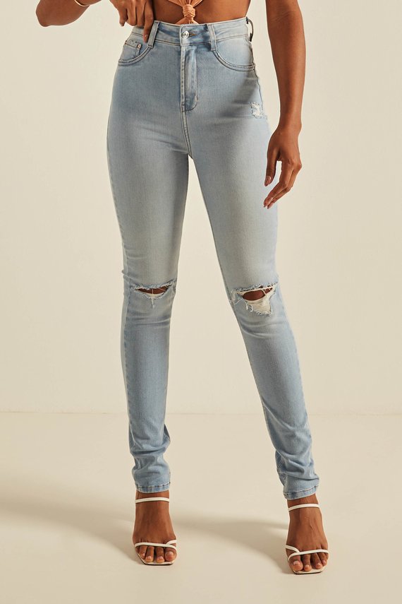 Calça Jeans Feminina Skinny Hot Pants Cigarrete com Rasgo - DZ20256