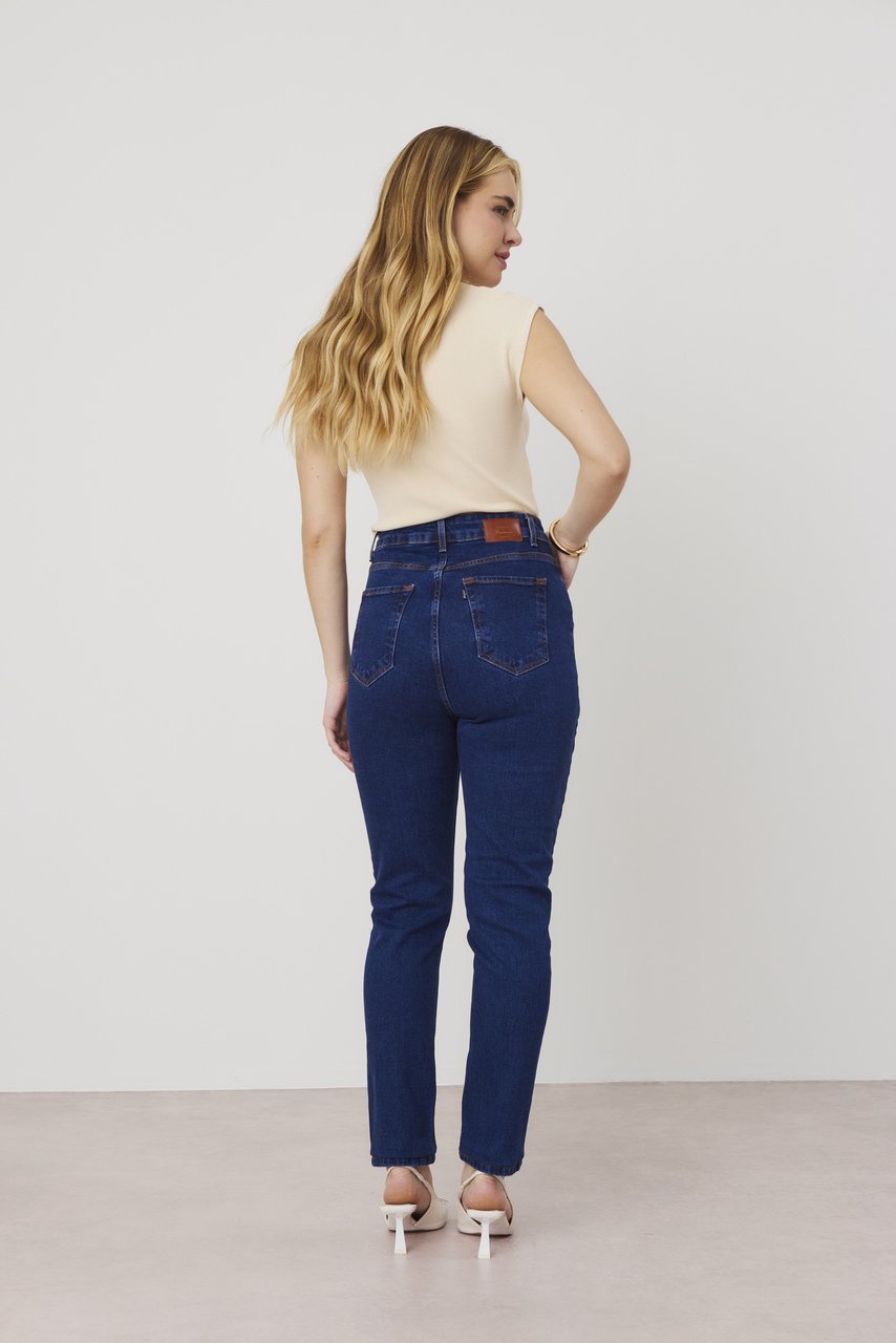 dz21229 com calca jeans feminina mom fit cigarrete cintura alta costas 2 easy resize com