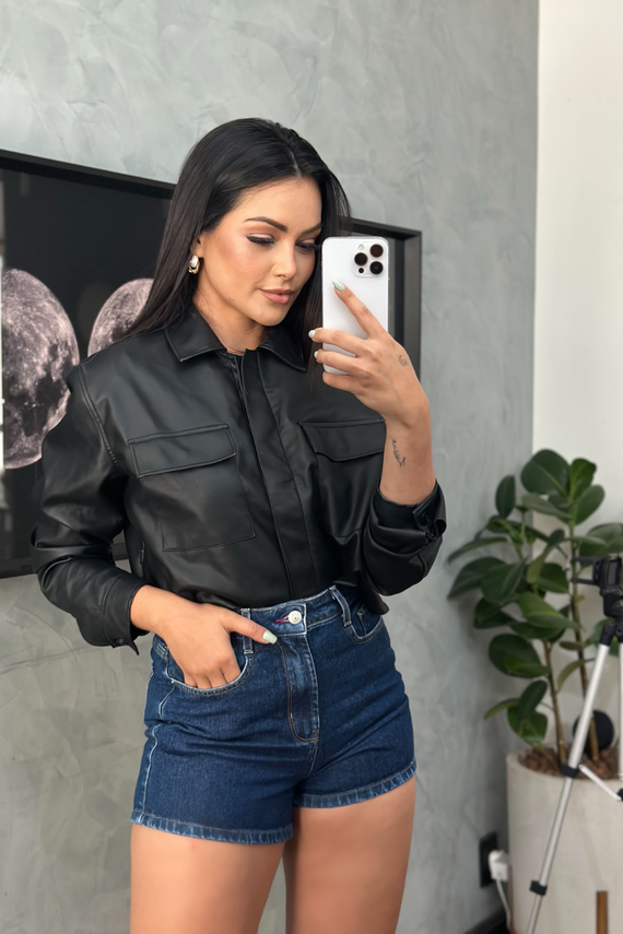 Shorts Jeans Feminino Mom Curto com Cintura Alta - DZ6851