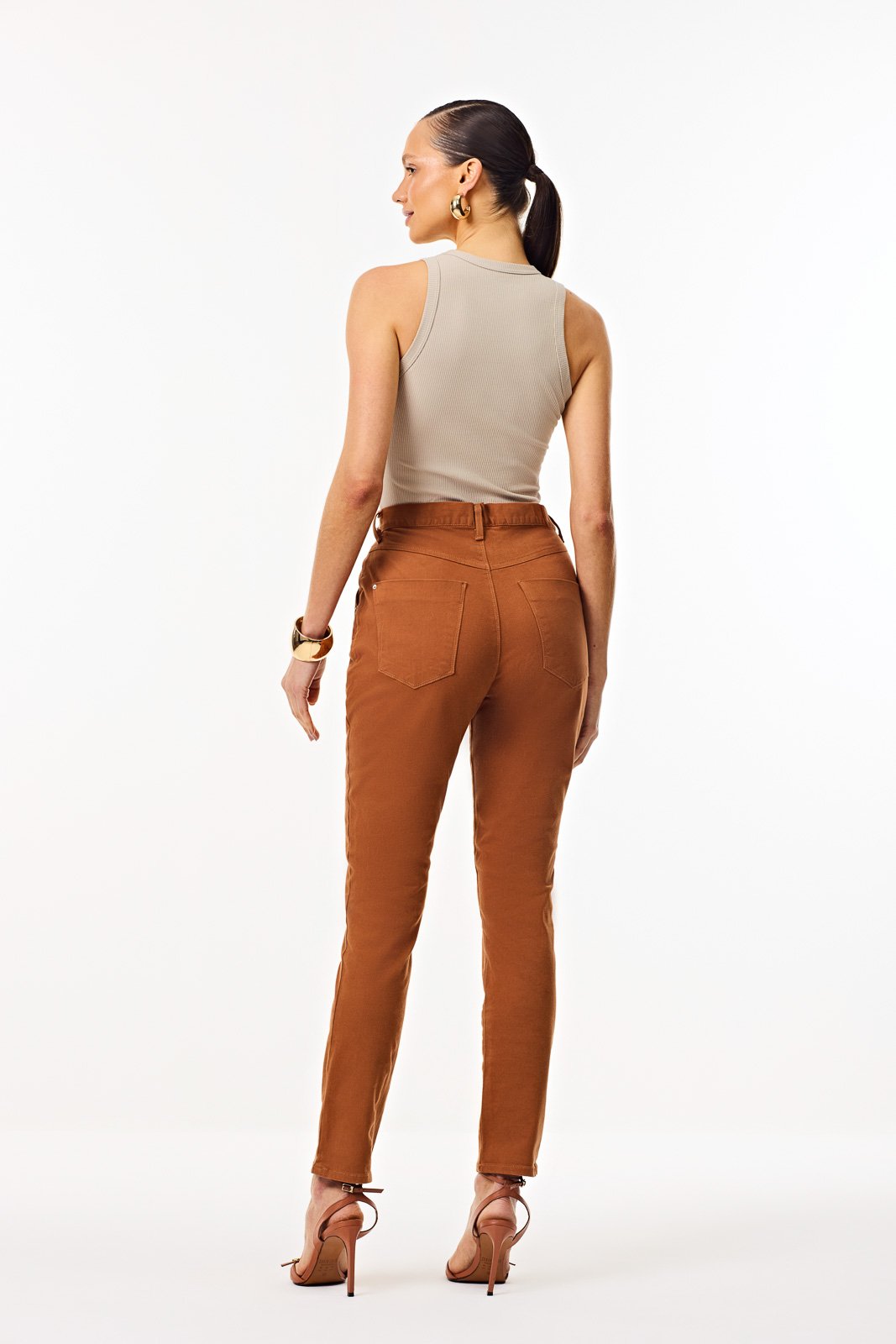 idx20027 telha 10042 2