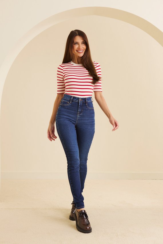 Calça Jeans Feminina Skinny Tradicional Cintura Hot Pants - DZ21374