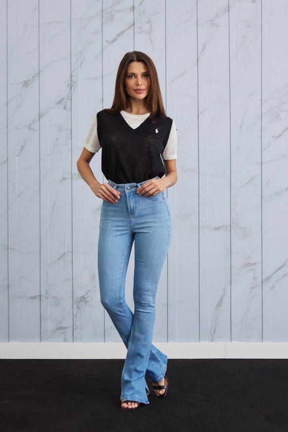 Calça Jeans Feminina New-Boot-Cut Tradicional Cintura Média - DZ21421