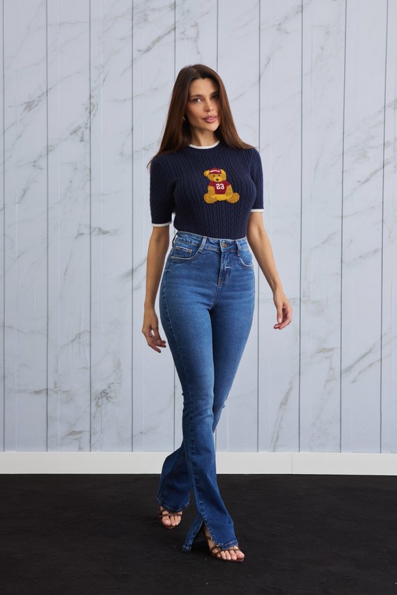 Calça Jeans Feminina Flare Alongada Cintura Média - DZ21424
