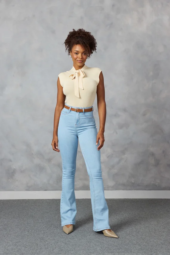Calça Jeans Flare Alongada Cintura Hot Pants - DZ21427