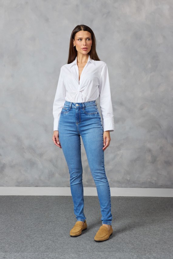 Calça Jeans Feminina Skinny Tradicional Cintura Hot Pants - DZ21375