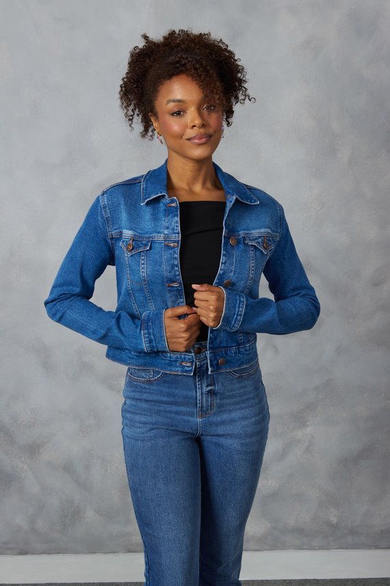 Jaqueta Jeans Feminina Elastano Tradicional Manga-Longa - DZ9270