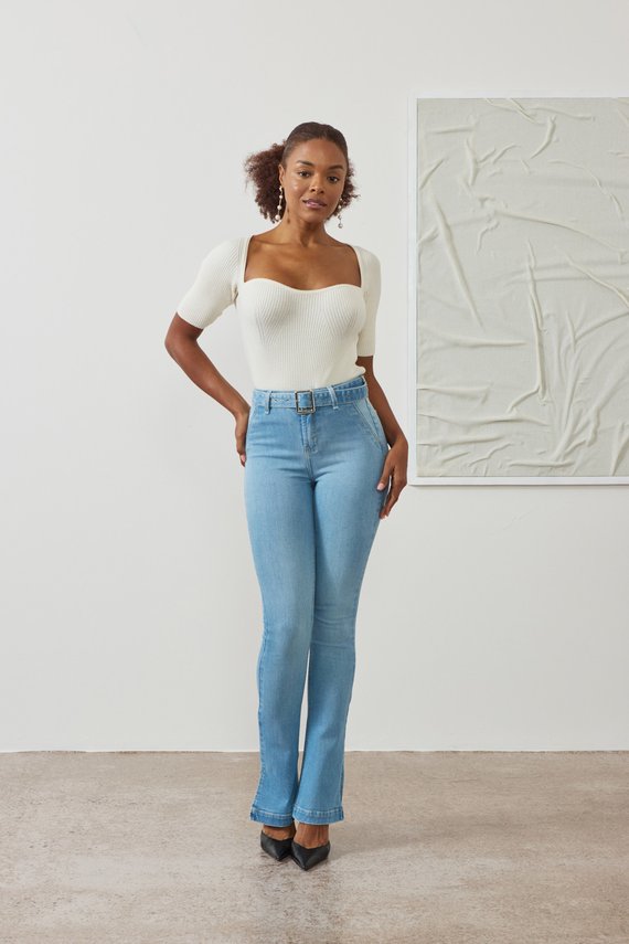 Calça Jeans Feminina New-Boot-Cut Tradicional Cintura Média - DZ21273